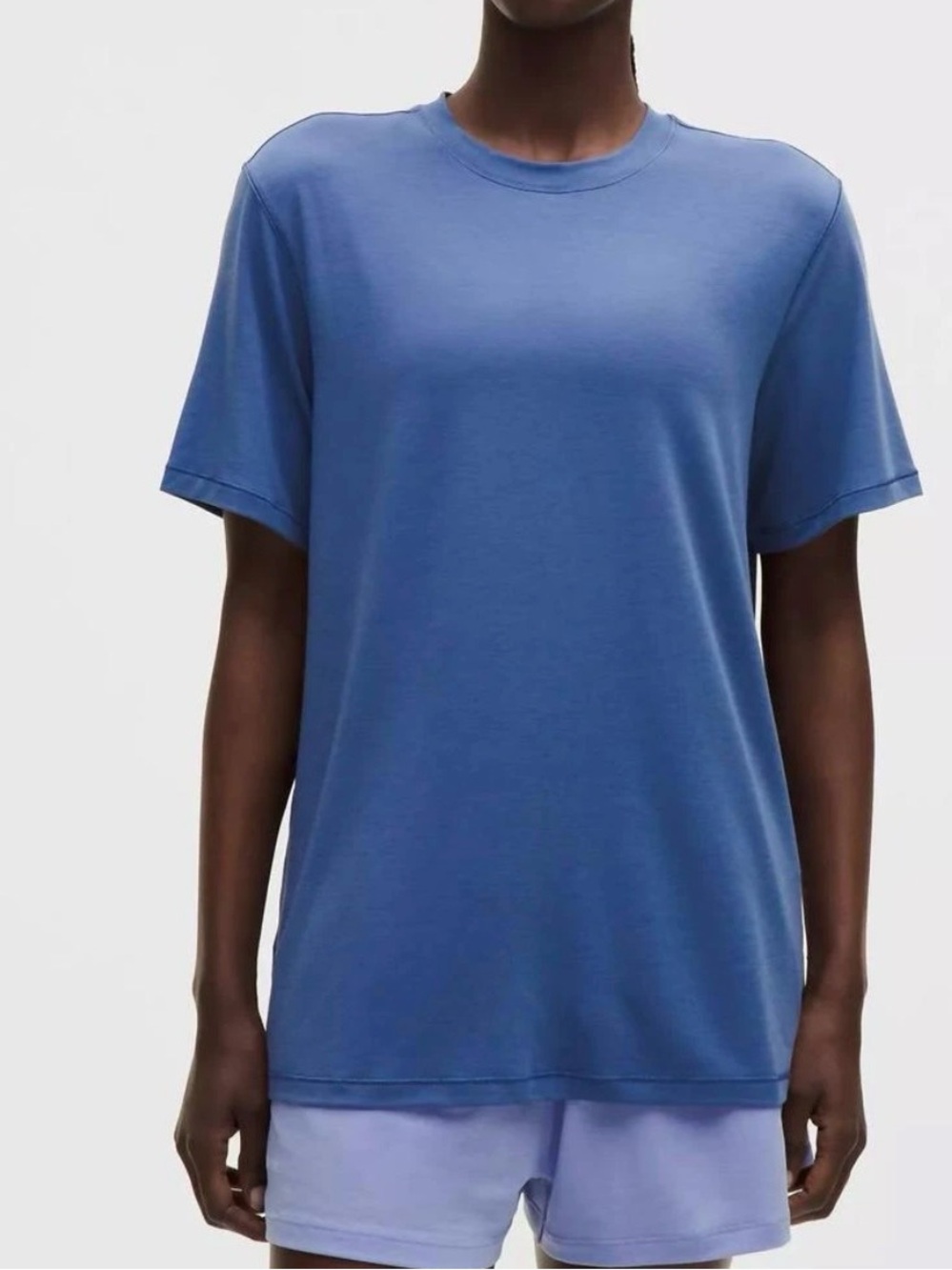 NWT Lululemon Jersey Training Short Sleeve in size 6 - SOLD OUT COLOR